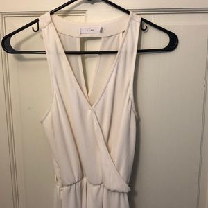 Cream lush dress with cutout in back